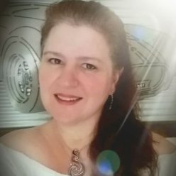 lc conn - author photo