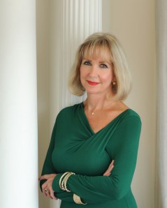 Author Photo 2 -- Lynn Eldridge